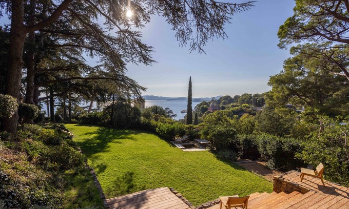 Le Mourillon Casa | MAISON VUE MER CAP BRUN TOULON
