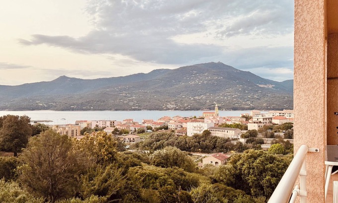 Propriano Apartamento | Sea view, Propriano, beautiful Apartment T3 balcony, on the heights, spacious, quiet