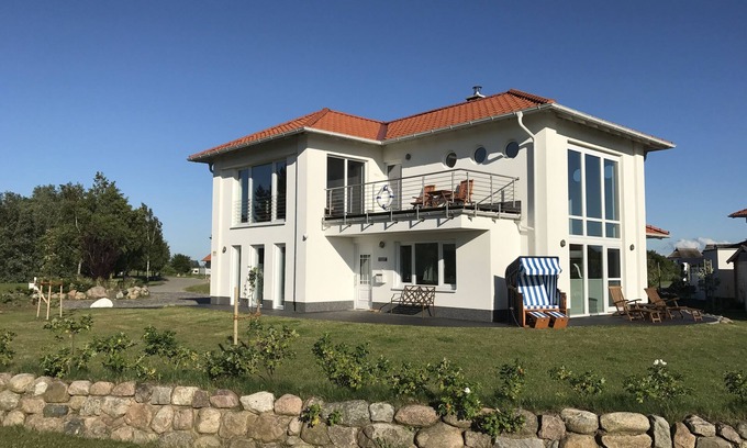 Trent Casa | Villa con vistas al mar, de 5 estrellas, con sauna para aquellos que necesitan el mar.