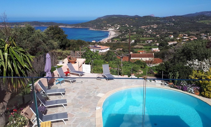 Cargese Casa | Villa con vistas al mar y piscina privada.