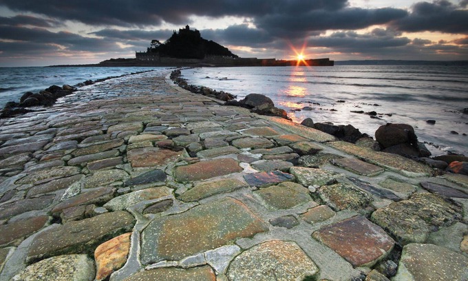 Marazion Casa | Sea Watch - New Launch ! Beachfront Gem With Amazing Unbeatable Views