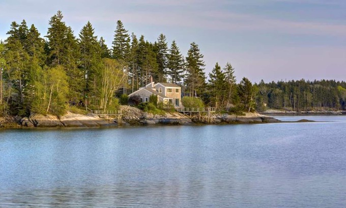Spruce Head Casa | Seabreeze Cove Waterfront Cottage