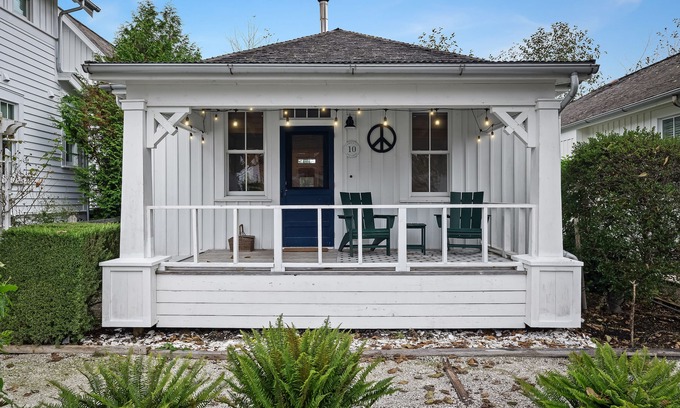 Seabrook Casa | Seabrook's Ramble On: Dog Friendly!