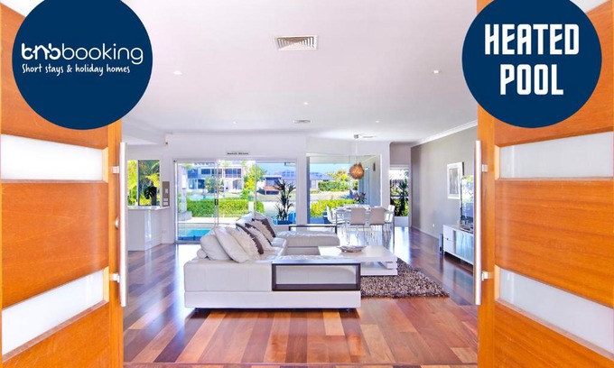 Bundall Casa | SEACLUSION 5 bed waterfront, sleeps 12