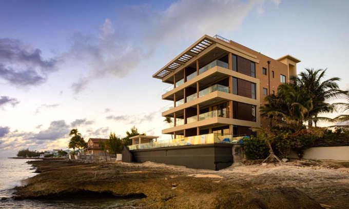 Northwest Point Apartamento | SeaDreams Boutique Oceanfront Condos by Grand Cayman Villas & Condos