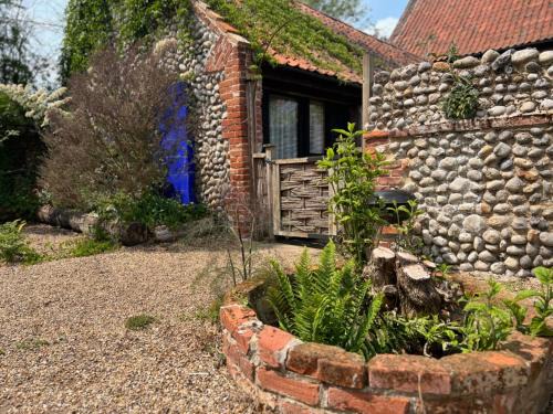 Roughton Casa | Seafret Barn 4 plus 2