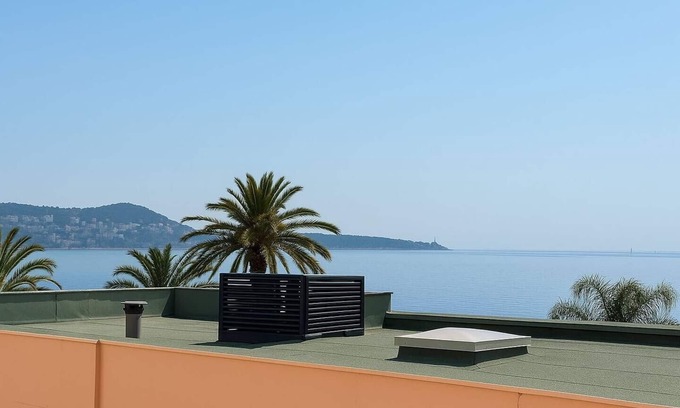 Fabron Apartamento | Seafront apartment on the Promenade des Anglais