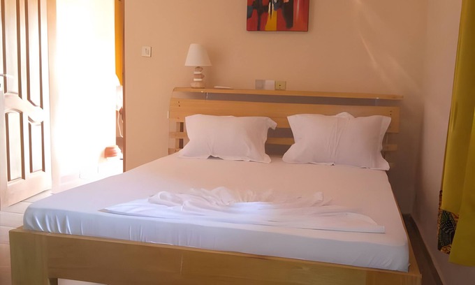 Kribi Apartamento | Seafront apartment, Wi-Fi, Air-conditioning, Sea view.