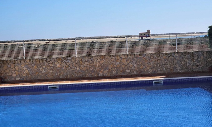 Fuseta Condominio | Seafront Complex with private pool, two bedroom apartment fully equipped