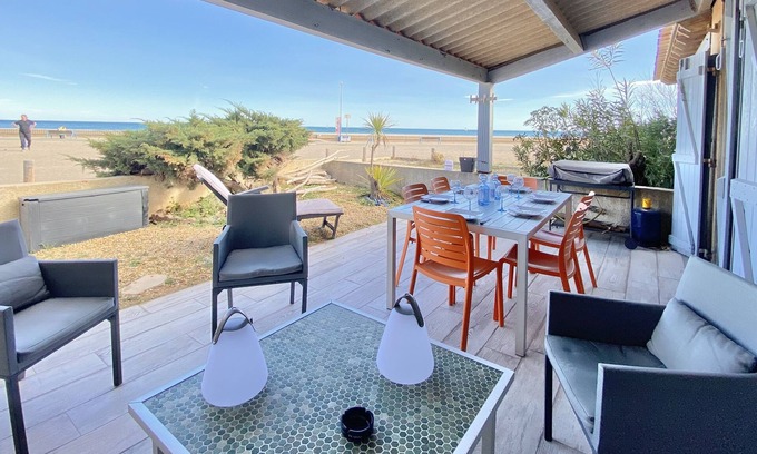 Saint-Pierre-la-Mer Casa | Seafront house