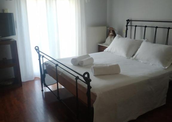 Karystos Apartamento | Seafront house