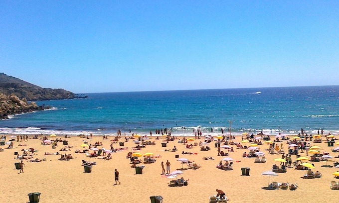 Sliema Apartamento | Seafront Luxury Apartment, Pool and Great Location