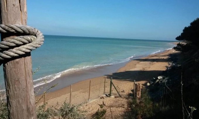 La Bree-les-Bains Casa | Seafront not overlooked, experience the postcard from the inside!