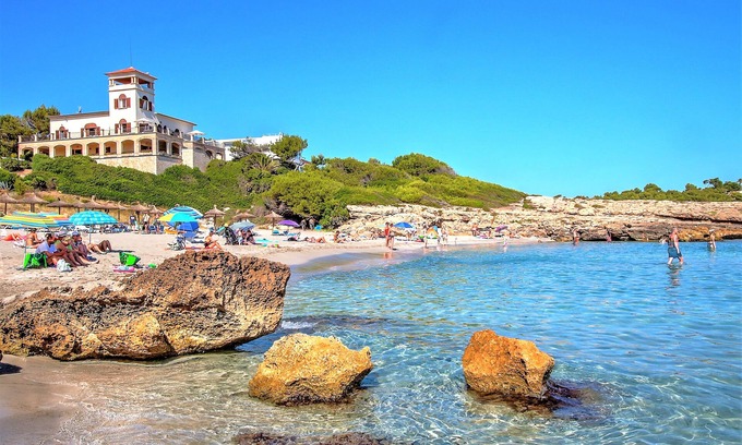 Mal Pas-Bon Aire Villa | Can Jeroni - Seafront villa with stunning views and direct access to the beach