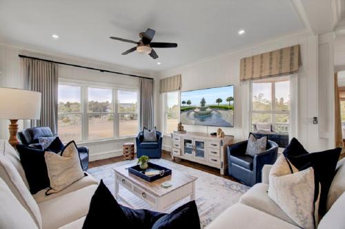 Isle of Palms Casa | Seagrass Lane 25 by Wild Dunes, Home with Marsh View and Resort Amenity Access