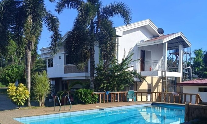Looc Casa | Seaheart Guest House Panglao