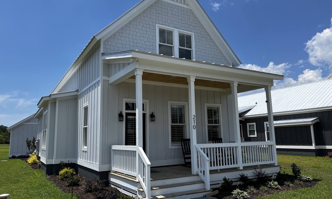 Swansboro Casa | Seahorse Cottage in Swansboro, NC Built 2022