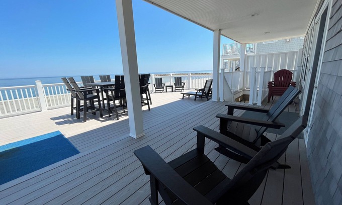 Brant Rock Casa | Seal Lovers delight 4-bedroom house with AC and WiFi in Marshfield