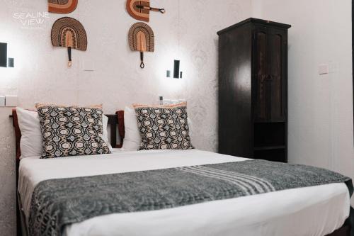 Mallam Cabina | Sealine View Hospitality Centre
