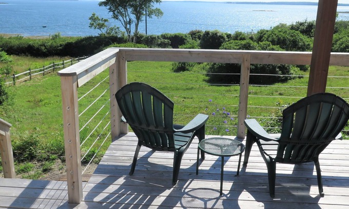 Seal Cove Cabaña | Sealport Ocean Side Cozy Cottage