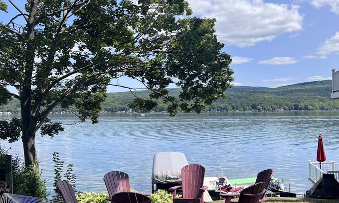 Honeoye Casa | Seamus and Shea’s West Lake Retreat-sleeps 15