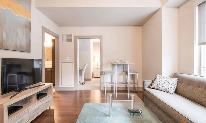Seaport District Apartamento | Seaport District 1 BR | Outdoor Pool | sun deck