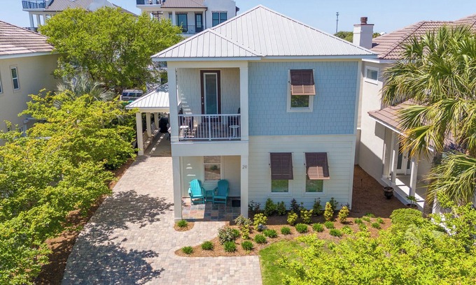 Emerald Waters Village Casa | Seas & Greetings - Dog Friendly, Luxury Beach Home, 2 Pools, 5 Bedroom 4.5 Bath