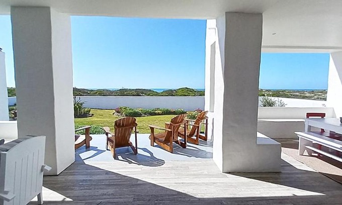 Struisbaai Casa | Seas the day Beach front cottage
