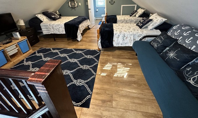 Brigantine Cabaña | SEAS THE DAY IN BRIGANTINE-BEACH BLOCK COTTAGE- 5 HOUSES TO BEACH FRI-FRI RENTAL
