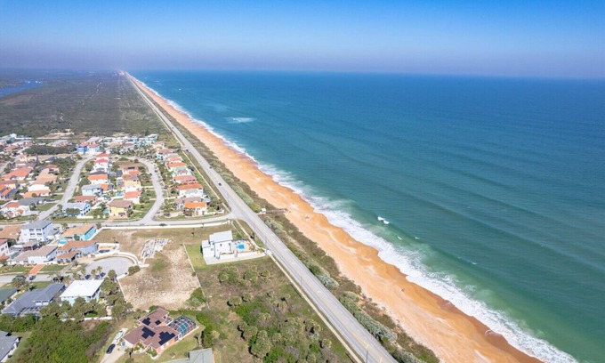 Ormond Beach Plaza Casa | Seas the Day - Modern Bungalow