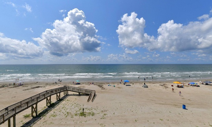 Galveston Condominio | Seascape 1311 2 Bedroom Condo by RedAwning