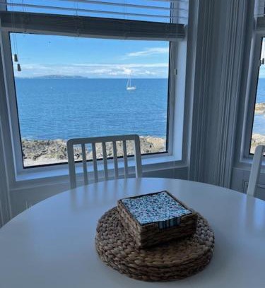 Bangor Apartamento | Seascape Luxury sea front apartment