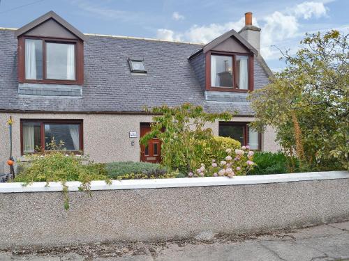 Nairn Casa | Seashell Cottage