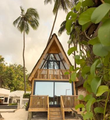Kiwengwa Complejo | Seashore Eco Bungalow front ocean