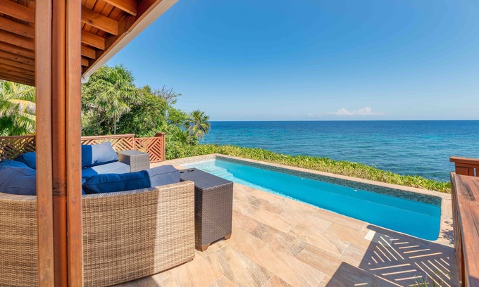 First Bight Villa | Seaside 3 Bedroom Villa with Pool in First Bight