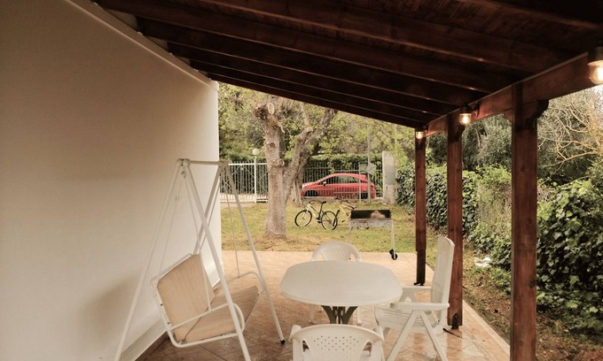 Nea Makri Complejo | Seaside 5 Bedroom Spacious Villa close to airport