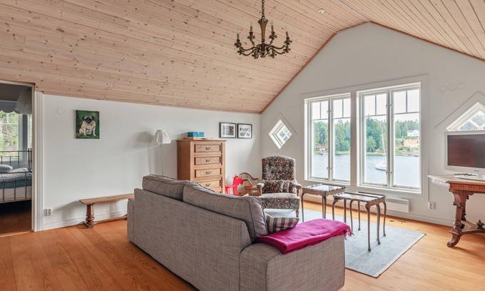 Osteraker Municipality Casa | Seaside Beachfront Retreat