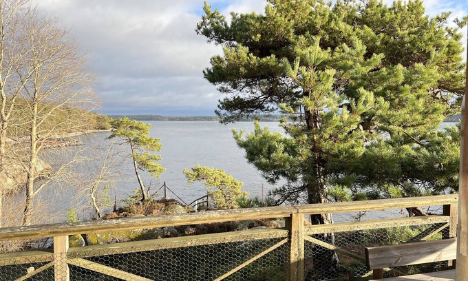 Stavsnas Casa | Seaside Bliss for Families: Home Away from Home