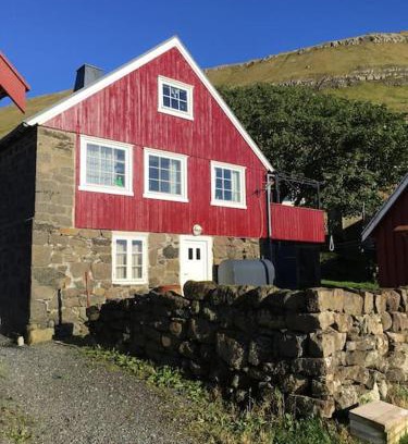 Faroe Islands Casa | Seaside Cottage