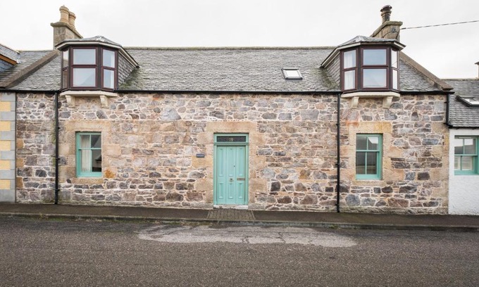 Buckie Casa | Seaside cottage on Moray coast