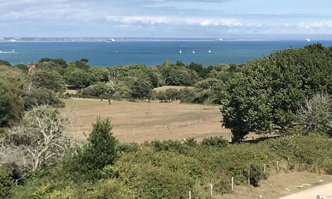 Studland Casa | 5 camas, piscina climatizada de mayo a mediados de octubre, a pie de playa, vistas al mar, moderna casa familiar