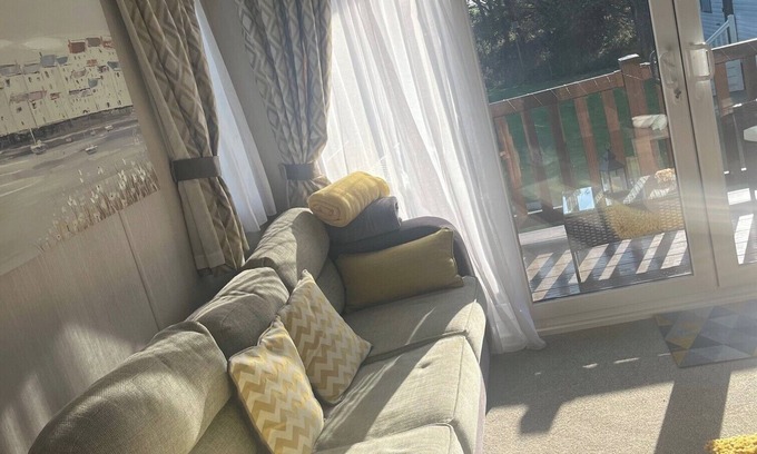 Cayton Bay Cabina | Seaside Escape - Cayton Bay Cabin