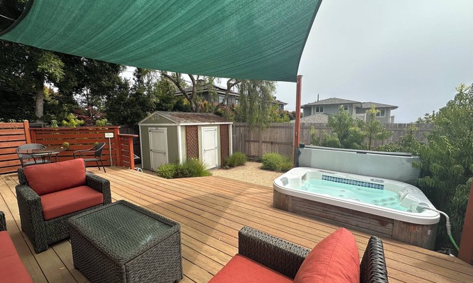 West Mesa Casa | Seaside Escape in amazing SB with Hot Tub - Pet Friendly!