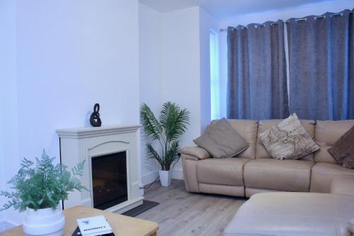 Clacton-on-Sea Villa | Seaside Getaway Home