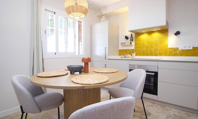 Playas del Palo Apartamento | Casa junto al mar en El Palo, Málaga