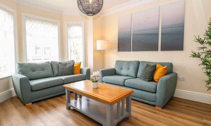 Gorleston-on-Sea Cabaña | SEASIDE HOUSE, pet friendly, with a garden in Gorleston-On-Sea