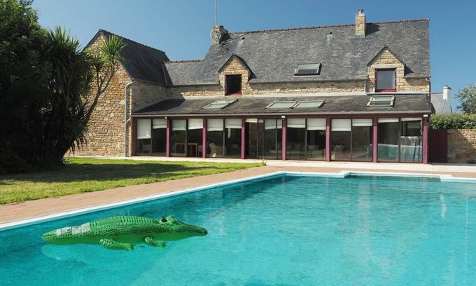 Porspoder Apartamento | Seaside house with pool.