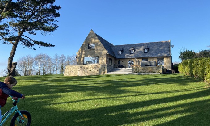 Lanildut Casa | Vrbo Property