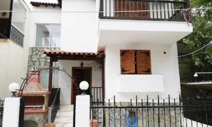 Nea Propontida Casa | Seaside maisonette by the sea