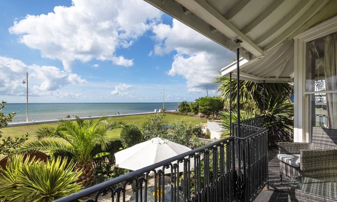 Bognor Regis Villa | Seaside Retreat - Cinco Habitaciones Villa, Capacidad 12
